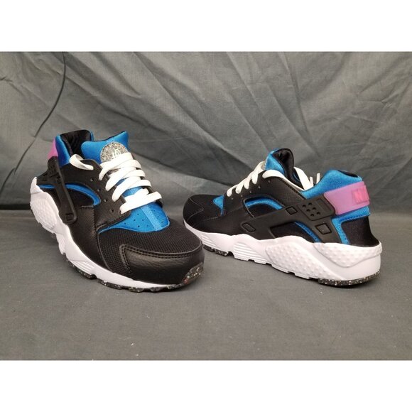 Nike Boys Huarache Run Athletic Sneakers Black Blue White Size 5.5 NEW NO BOX! - Picture 1 of 7